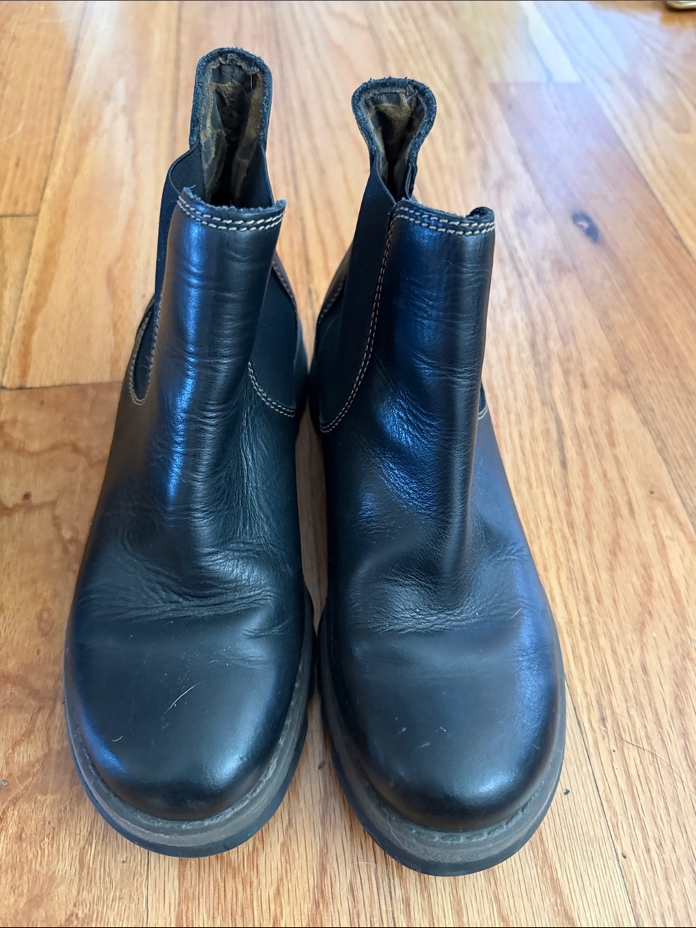 Like new Fly London Leather Slip-On Ankle Boots